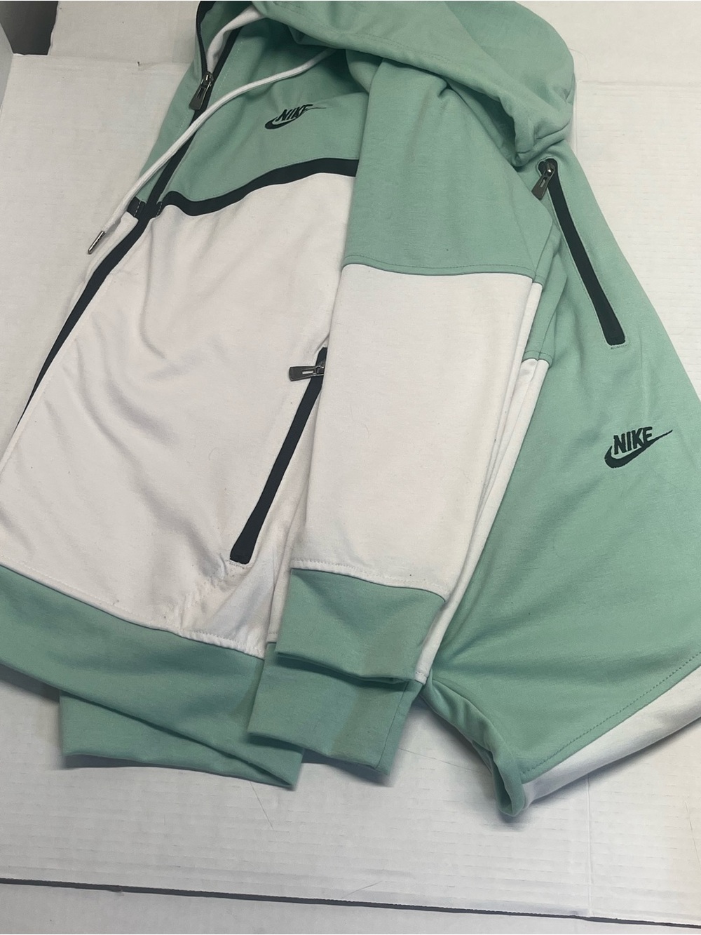 Nike Mint Green and White Colorblock Hooded Windbreaker Track Suit